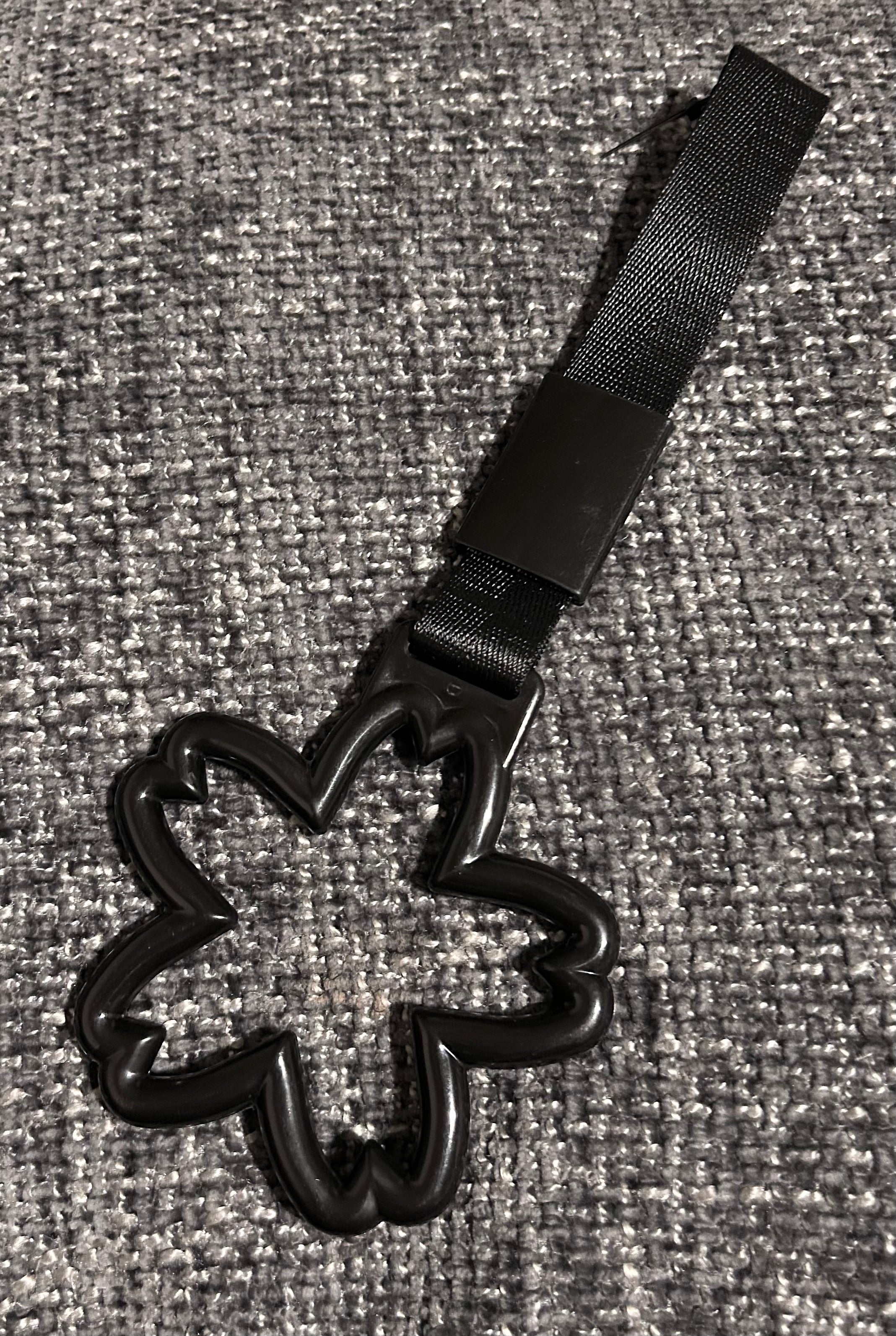 Black Sakura Tow Strap
